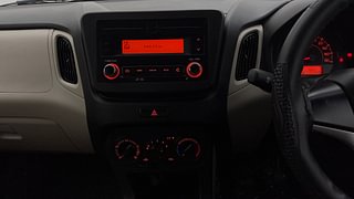 Used 2022 Maruti Suzuki Wagon R 1.0 [2019-2022] VXI (O) Petrol Manual top_features Integrated (in-dash) music system