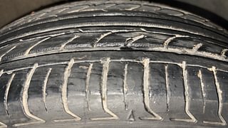 Used 2016 Volkswagen Polo [2014-2020] Highline 1.5 (D) Diesel Manual tyres RIGHT FRONT TYRE TREAD VIEW