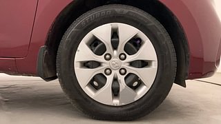 Used 2017 Hyundai Xcent [2017-2019] E Diesel Diesel Manual tyres RIGHT FRONT TYRE RIM VIEW