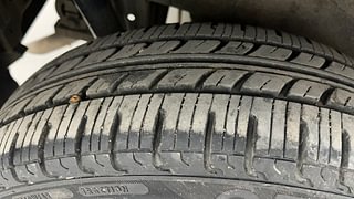 Used 2014 Maruti Suzuki Wagon R 1.0 [2010-2019] VXi Petrol Manual tyres RIGHT REAR TYRE TREAD VIEW