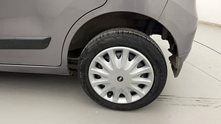 Used 2014 Maruti Suzuki Wagon R 1.0 [2010-2019] VXi Petrol Manual tyres LEFT REAR TYRE RIM VIEW