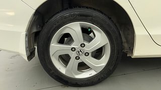 Used 2014 Honda City [2014-2017] V Petrol Manual tyres RIGHT REAR TYRE RIM VIEW