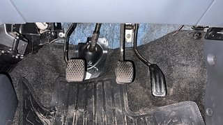 Used 2013 Maruti Suzuki Alto 800 [2012-2016] Lxi Petrol Manual interior PEDALS VIEW