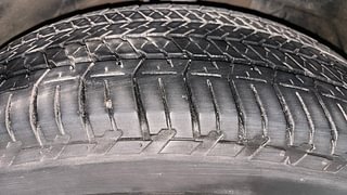 Used 2021 Mahindra XUV500 [2018-2021] W7 AT Diesel Automatic tyres RIGHT FRONT TYRE TREAD VIEW