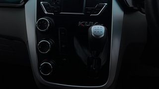 Used 2016 Mahindra KUV100 [2015-2017] K6 5 STR Petrol Manual interior GEAR  KNOB VIEW