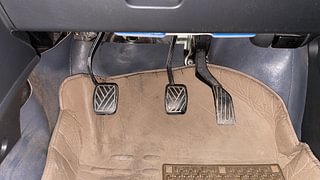 Used 2011 Maruti Suzuki Swift Dzire [2008-2012] VDI Diesel Manual interior PEDALS VIEW