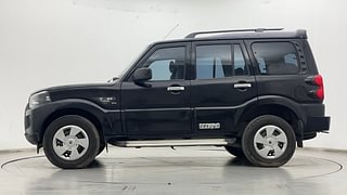 Used 2021 Mahindra Scorpio S5 Diesel Manual exterior LEFT SIDE VIEW