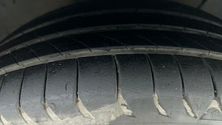 Used 2015 Hyundai Elite i20 [2014-2018] Sportz 1.2 (O) Petrol Manual tyres RIGHT FRONT TYRE TREAD VIEW