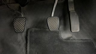 Used 2019 Honda WR-V [2017-2020] VX i-VTEC Petrol Manual interior PEDALS VIEW