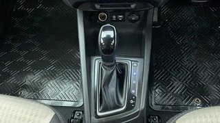 Used 2019 Hyundai Elite i20 [2018-2020] Asta (O) CVT Petrol Automatic interior GEAR  KNOB VIEW