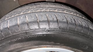 Used 2018 Hyundai Elite i20 [2017-2018] Magna Executive 1.2 Petrol Manual tyres LEFT FRONT TYRE TREAD VIEW