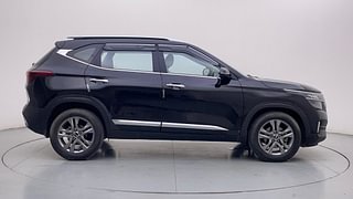 Used 2020 Kia Seltos HTX G Petrol Manual exterior RIGHT SIDE VIEW