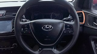 Used 2017 Hyundai Elite i20 [2014-2018] Asta 1.2 Dual Tone Petrol Manual top_features Airbags