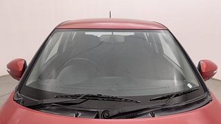 Used 2012 Maruti Suzuki Swift [2011-2017] ZDi Diesel Manual exterior FRONT WINDSHIELD VIEW