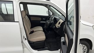 Used 2018 Maruti Suzuki Wagon R 1.0 [2013-2019] LXi CNG Petrol+cng Manual interior RIGHT SIDE FRONT DOOR CABIN VIEW