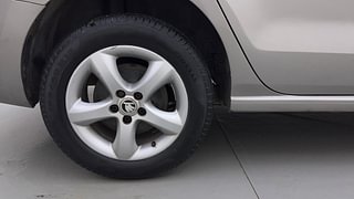 Used 2014 Skoda Rapid [2011-2016] Elegance Diesel MT Diesel Manual tyres RIGHT REAR TYRE RIM VIEW