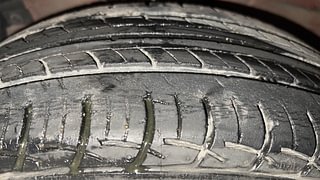 Used 2012 Maruti Suzuki Swift [2011-2017] ZDi Diesel Manual tyres LEFT FRONT TYRE TREAD VIEW