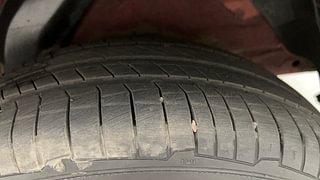 Used 2013 Hyundai i20 [2012-2014] Sportz 1.2 Petrol Manual tyres LEFT REAR TYRE TREAD VIEW