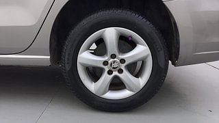 Used 2014 Skoda Rapid [2011-2016] Elegance Diesel MT Diesel Manual tyres LEFT REAR TYRE RIM VIEW