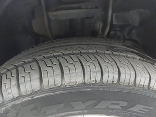 Used 2018 Tata Tiago [2016-2020] Revotron XM Petrol Manual tyres RIGHT FRONT TYRE TREAD VIEW