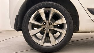 Used 2017 Hyundai Elite i20 [2014-2018] Asta 1.2 (O) Petrol Manual tyres RIGHT REAR TYRE RIM VIEW