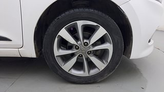 Used 2016 Hyundai Elite i20 [2014-2018] Asta 1.2 (O) Petrol Manual tyres RIGHT FRONT TYRE RIM VIEW