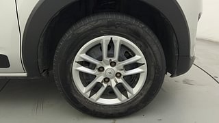 Used 2019 Renault Triber RXL Petrol Manual tyres RIGHT FRONT TYRE RIM VIEW