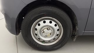 Used 2014 Hyundai i10 magna 1.1 Petrol Manual tyres LEFT FRONT TYRE RIM VIEW