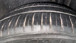 Used 2018 maruti-suzuki Ciaz Alpha Petrol Petrol Manual tyres LEFT REAR TYRE TREAD VIEW