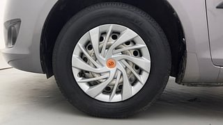 Used 2012 Maruti Suzuki Swift [2011-2017] VXi Petrol Manual tyres LEFT FRONT TYRE RIM VIEW