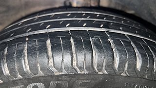 Used 2017 Maruti Suzuki Dzire [2017-2020] ZXi Plus AMT Petrol Automatic tyres RIGHT FRONT TYRE TREAD VIEW