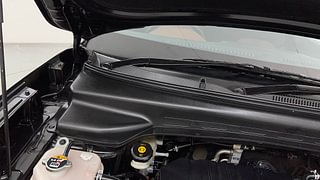 Used 2023 Hyundai Alcazar SIGNATURE (O) 7 STR 1.5 Petrol DCT Petrol Automatic engine ENGINE RIGHT SIDE HINGE & APRON VIEW