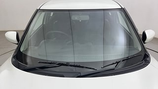 Used 2022 Maruti Suzuki Swift ZXI Petrol Manual exterior FRONT WINDSHIELD VIEW