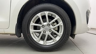 Used 2022 Maruti Suzuki Swift ZXI Petrol Manual tyres RIGHT FRONT TYRE RIM VIEW