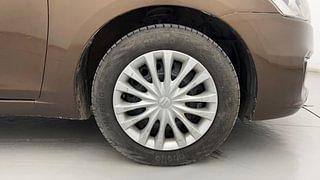 Used 2015 Maruti Suzuki Ciaz [2014-2017] VDi+ SHVS Diesel Manual tyres RIGHT FRONT TYRE RIM VIEW