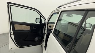 Used 2017 Maruti Suzuki Wagon R 1.0 [2010-2019] VXi Petrol Manual interior LEFT FRONT DOOR OPEN VIEW