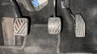 Used 2018 Maruti Suzuki Baleno [2015-2019] Alpha Diesel Diesel Manual interior PEDALS VIEW