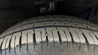 Used 2012 Maruti Suzuki Swift [2011-2017] ZXi Petrol Manual tyres RIGHT FRONT TYRE TREAD VIEW