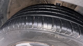 Used 2021 Hyundai Venue [2019-2022] SX 1.0  Turbo iMT Petrol Manual tyres RIGHT FRONT TYRE TREAD VIEW