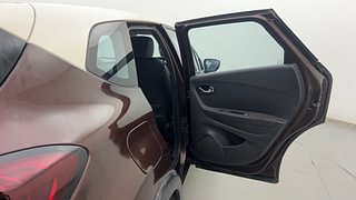 Used 2018 Renault Captur [2017-2020] RXT Dual Tone Petrol Manual interior RIGHT REAR DOOR OPEN VIEW