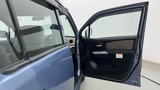 Used 2015 Maruti Suzuki Wagon R 1.0 [2013-2019] LXi CNG Petrol+cng Manual interior RIGHT FRONT DOOR OPEN VIEW