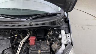 Used 2015 Maruti Suzuki Wagon R 1.0 [2013-2019] LXi CNG Petrol+cng Manual engine ENGINE LEFT SIDE HINGE & APRON VIEW