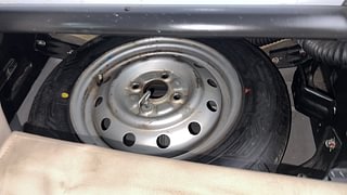 Used 2015 Maruti Suzuki Wagon R 1.0 [2013-2019] LXi CNG Petrol+cng Manual tyres SPARE TYRE VIEW