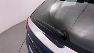 Used 2017 Maruti Suzuki Baleno [2015-2019] Zeta Petrol Petrol Manual top_features Rear wiper