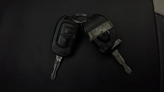 Used 2020 Renault Triber RXL Petrol Manual extra CAR KEY VIEW