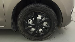 Used 2022 Maruti Suzuki Swift LXI Petrol Manual tyres RIGHT FRONT TYRE RIM VIEW