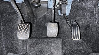 Used 2022 Maruti Suzuki Swift LXI Petrol Manual interior PEDALS VIEW