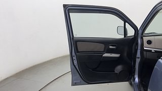 Used 2015 Maruti Suzuki Wagon R 1.0 [2013-2019] LXi CNG Petrol+cng Manual interior LEFT FRONT DOOR OPEN VIEW