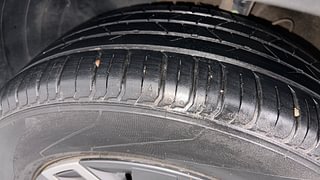 Used 2021 Hyundai Venue [2019-2022] SX 1.0  Turbo iMT Petrol Manual tyres LEFT FRONT TYRE TREAD VIEW