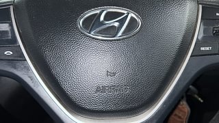 Used 2019 Hyundai Elite i20 [2018-2020] Magna Plus 1.2 Petrol Manual top_features Airbags